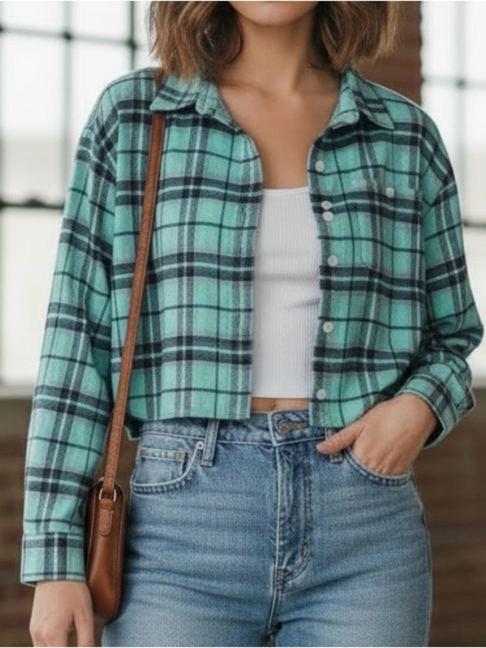 AE Cropped Mint & Navy Plaid Button-Front Shirt Sz M